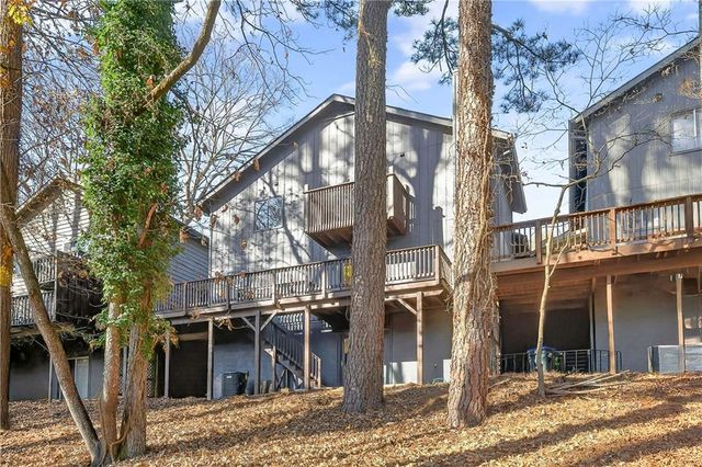 210 Lakeview W Ridge, Roswell, GA 30076