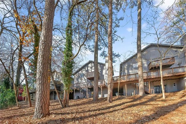 210 Lakeview W Ridge, Roswell, GA 30076