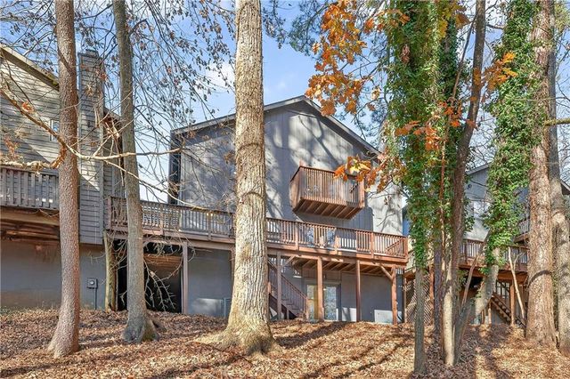 210 Lakeview W Ridge, Roswell, GA 30076