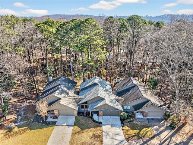 210 Lakeview W Ridge, Roswell, GA 30076