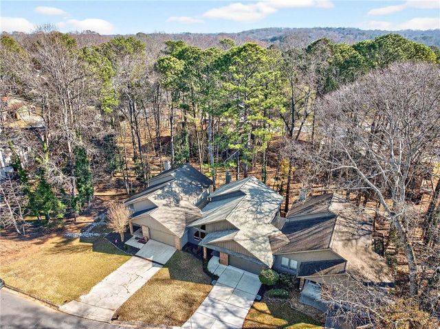 210 Lakeview W Ridge, Roswell, GA 30076
