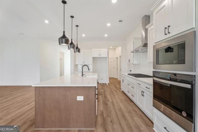 8340 Creekside Overlook Drive, Gainesville, GA 30506