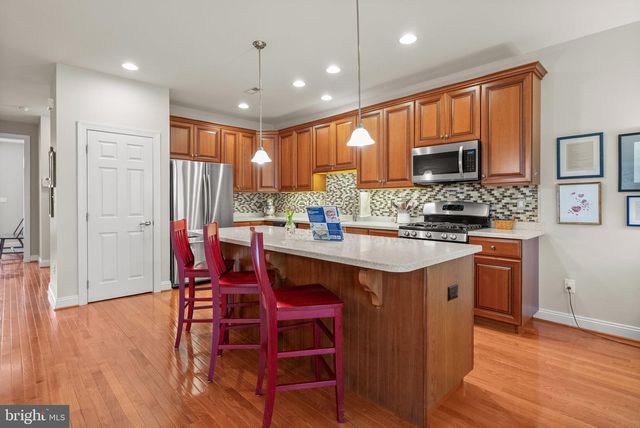 296 DEEPDALE DR, Kennett Square, PA 19348