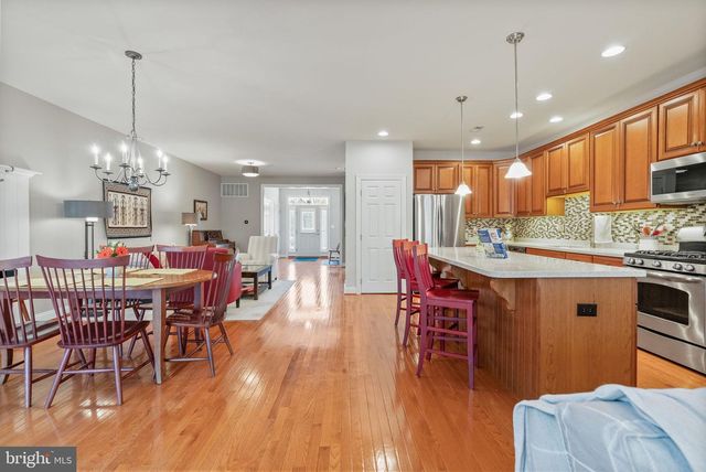 296 DEEPDALE DR, Kennett Square, PA 19348