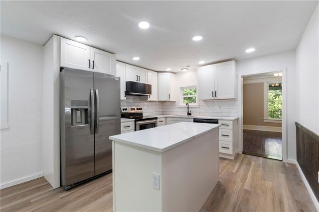 331 Dairy Hollow Road, Eureka Springs, AR 72632