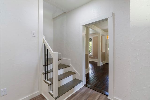 331 Dairy Hollow Road, Eureka Springs, AR 72632