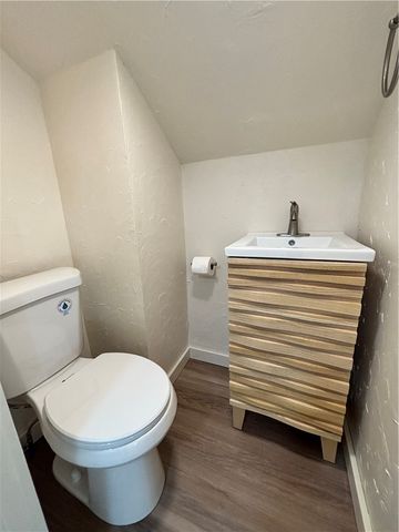 331 Dairy Hollow Road, Eureka Springs, AR 72632