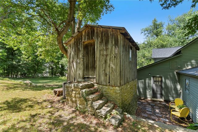 331 Dairy Hollow Road, Eureka Springs, AR 72632