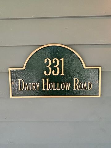 331 Dairy Hollow Road, Eureka Springs, AR 72632