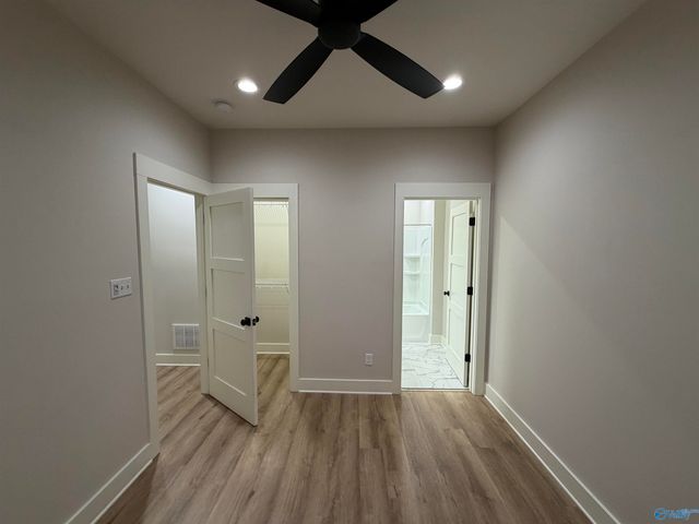 14 Walnut Street, Decatur, AL 35601