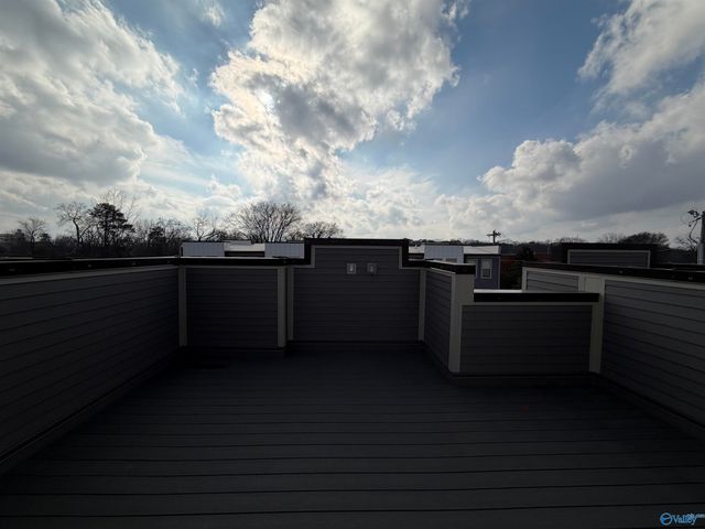 14 Walnut Street, Decatur, AL 35601