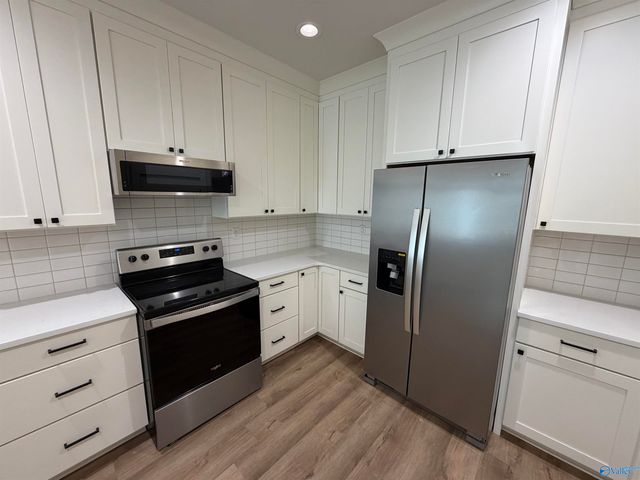 14 Walnut Street, Decatur, AL 35601