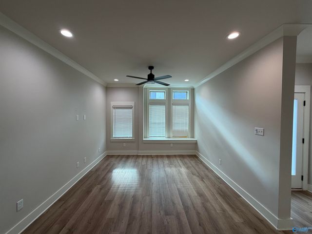 14 Walnut Street, Decatur, AL 35601