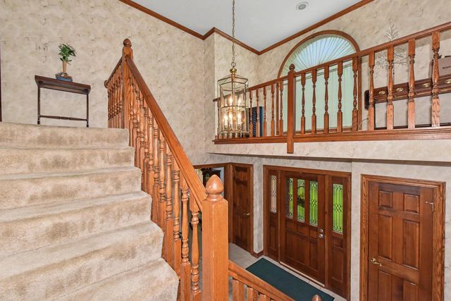 2130 Derrin LANE, Brookfield, WI 53045