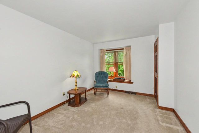2130 Derrin LANE, Brookfield, WI 53045