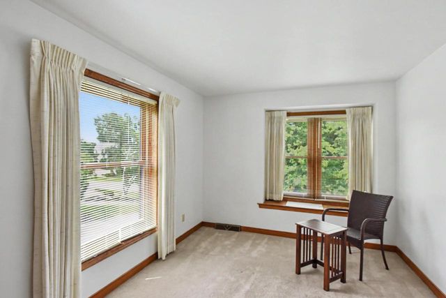 2130 Derrin LANE, Brookfield, WI 53045
