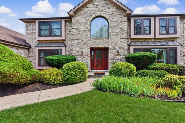 2130 Derrin LANE, Brookfield, WI 53045