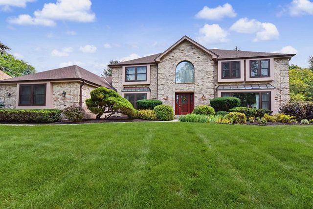 2130 Derrin LANE, Brookfield, WI 53045