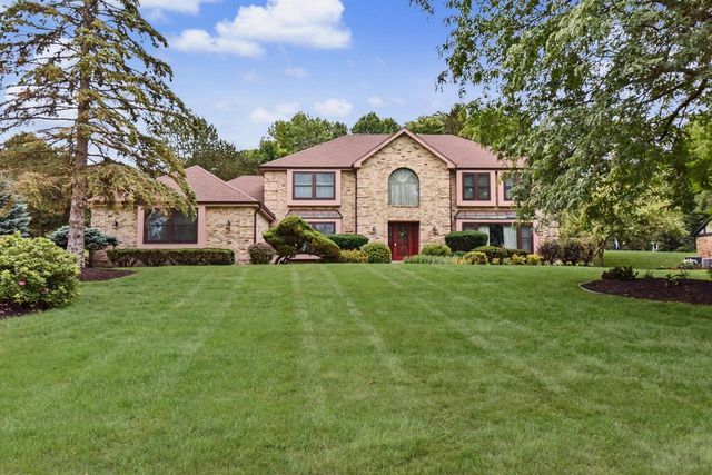 2130 Derrin LANE, Brookfield, WI 53045