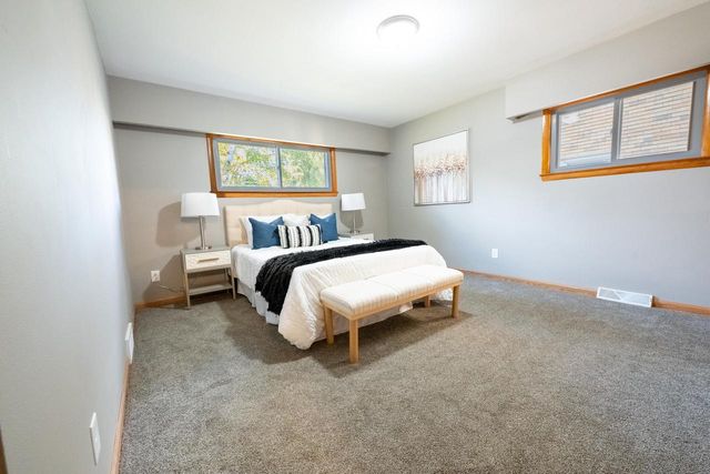 2701 4th AVENUE, South Milwaukee, WI 53172