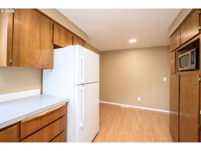 13675 Sw FEIRING Ln, Tigard, OR 97223