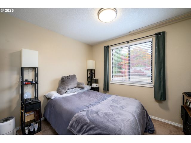 13675 Sw FEIRING Ln, Tigard, OR 97223