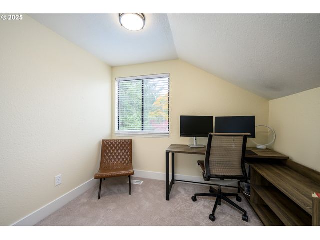 13675 Sw FEIRING Ln, Tigard, OR 97223