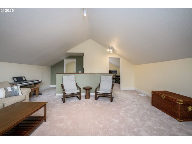 13675 Sw FEIRING Ln, Tigard, OR 97223