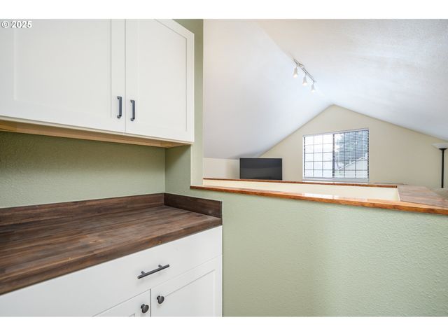 13675 Sw FEIRING Ln, Tigard, OR 97223