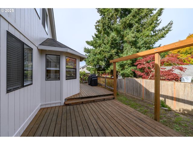 13675 Sw FEIRING Ln, Tigard, OR 97223