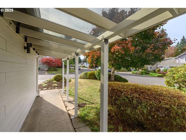 13675 Sw FEIRING Ln, Tigard, OR 97223