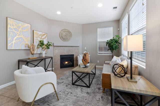 8980 Acorn Way, Gilroy, CA 95020