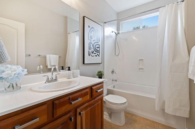 8980 Acorn Way, Gilroy, CA 95020