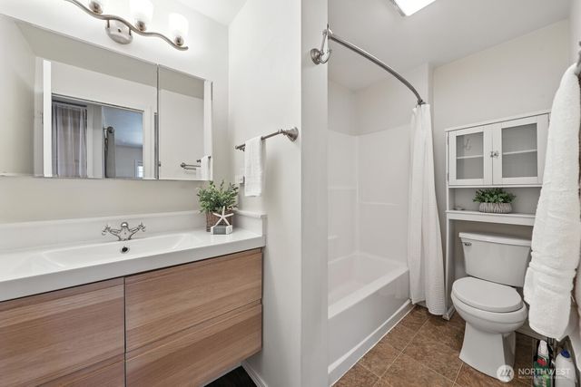 805 36th Street, Anacortes, WA 98221