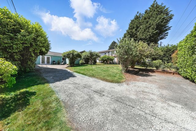 805 36th Street, Anacortes, WA 98221