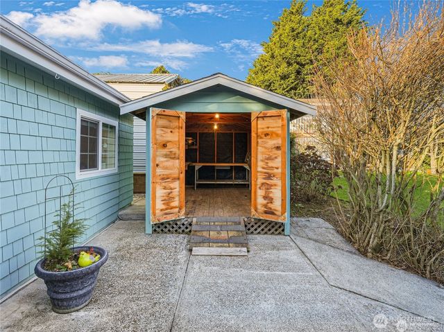 805 36th Street, Anacortes, WA 98221