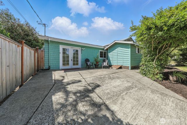 805 36th Street, Anacortes, WA 98221