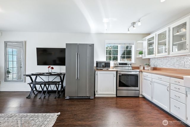 805 36th Street, Anacortes, WA 98221