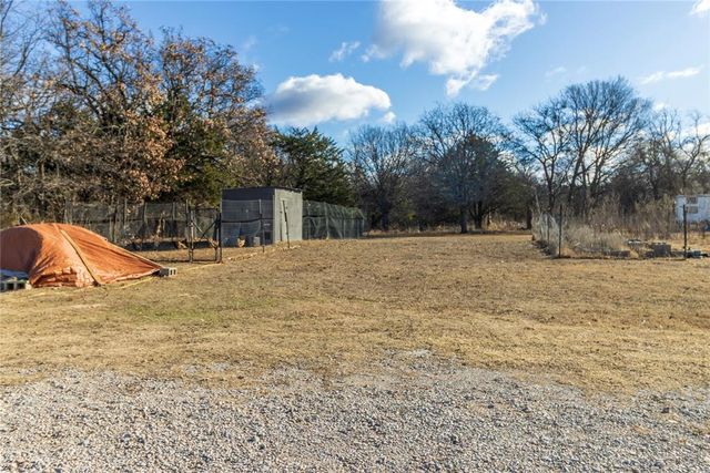 9311 Cemetery Road, Noble, OK 73068
