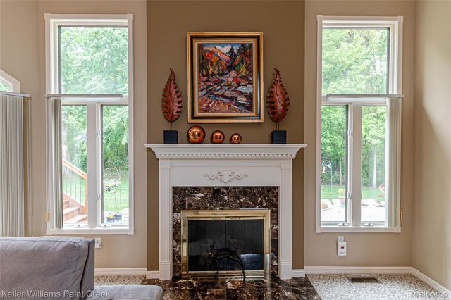 43737 Saint Julian Court, Sterling Heights, MI 48314