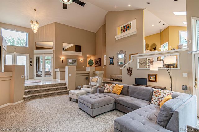 43737 Saint Julian Court, Sterling Heights, MI 48314