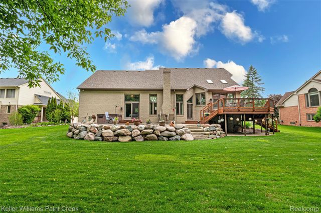 43737 Saint Julian Court, Sterling Heights, MI 48314