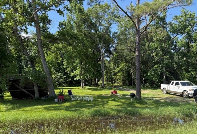 363 County Road 459, Dayton, TX 77535