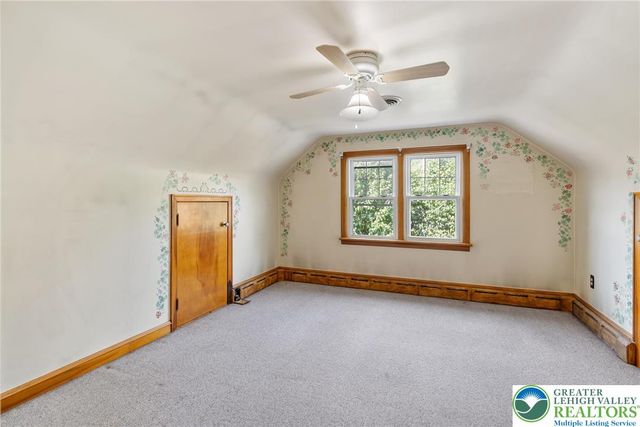 439 Center Street, Nazareth Boro, PA 18064
