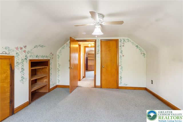 439 Center Street, Nazareth Boro, PA 18064