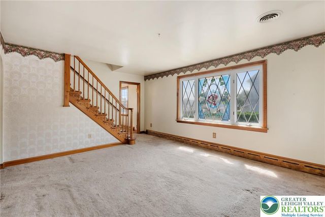 439 Center Street, Nazareth Boro, PA 18064