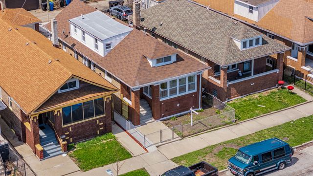 8020 S Bishop Street, Chicago, IL 60620