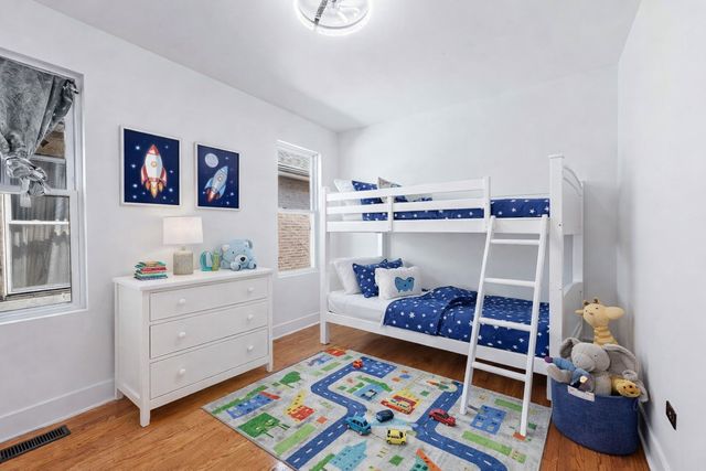 8020 S Bishop Street, Chicago, IL 60620