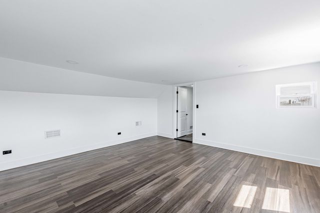 8020 S Bishop Street, Chicago, IL 60620