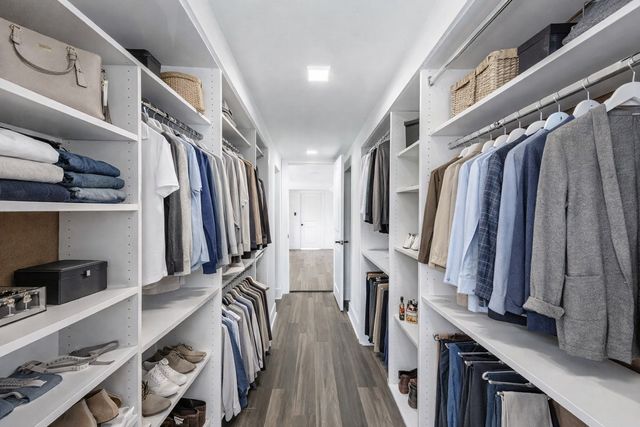 8020 S Bishop Street, Chicago, IL 60620